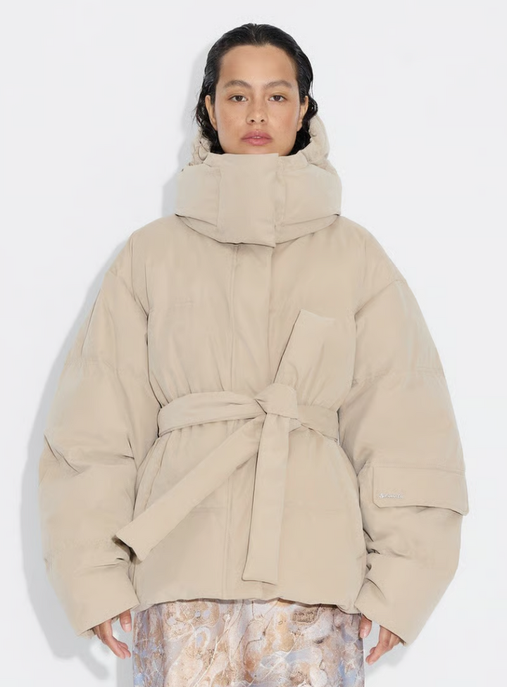 Steilia Brushed Down