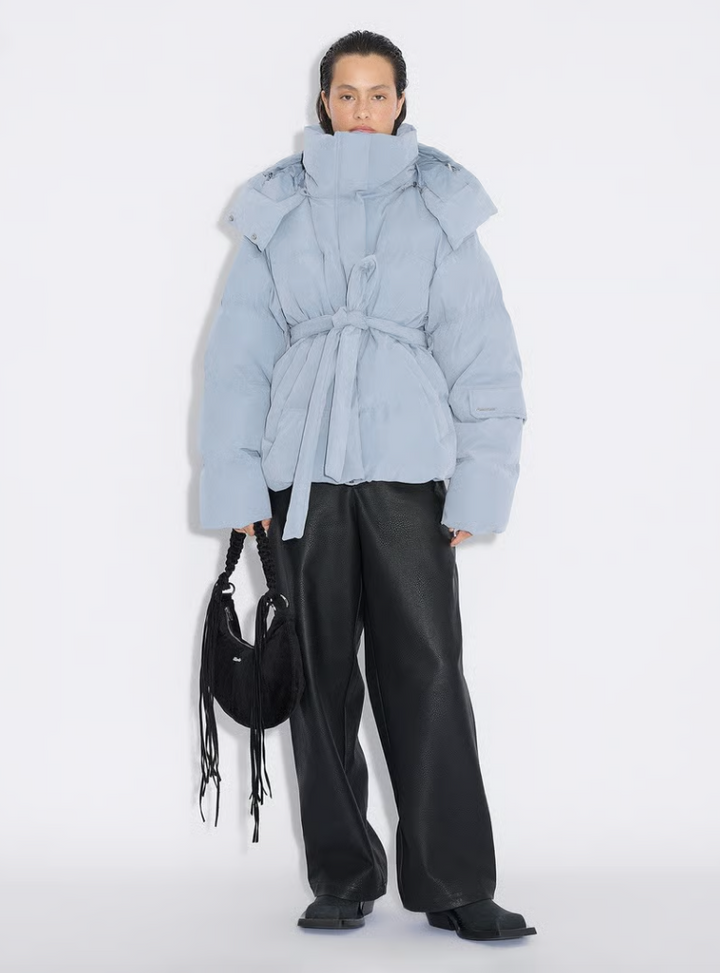 Steilia Brushed Down