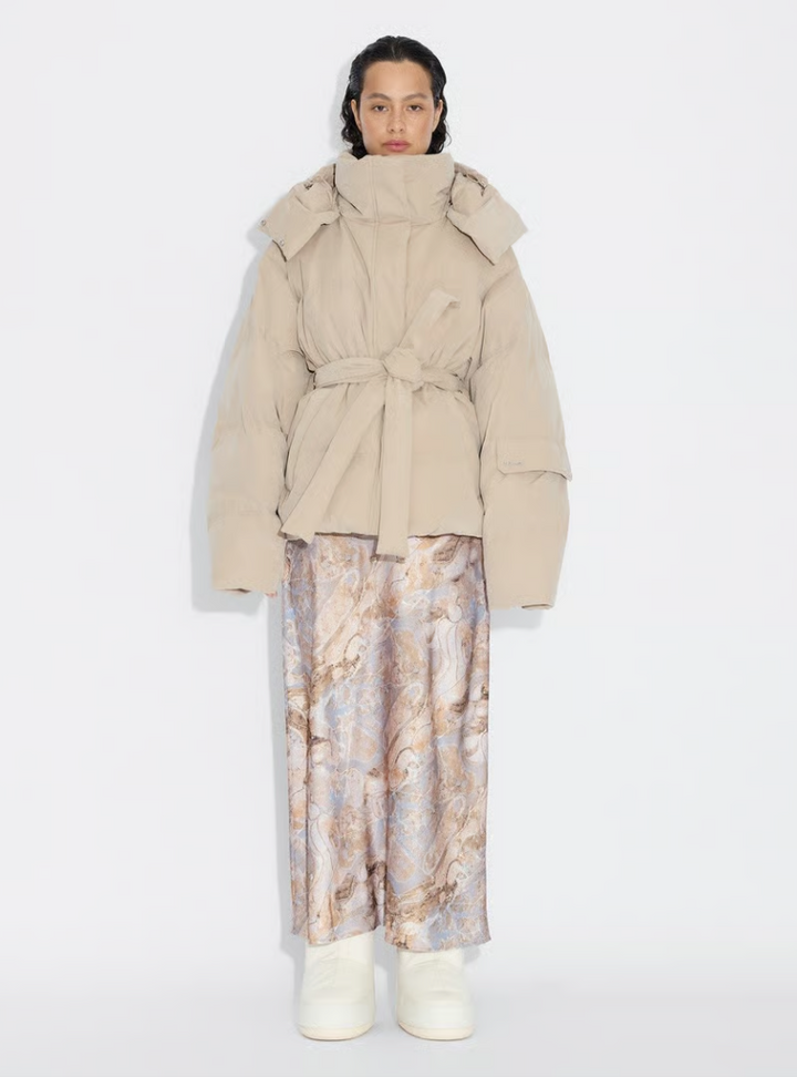 Steilia Brushed Down