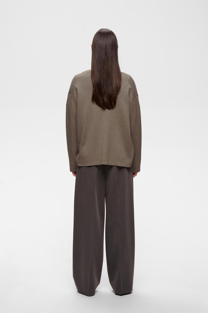 Tildaiw V-Neck