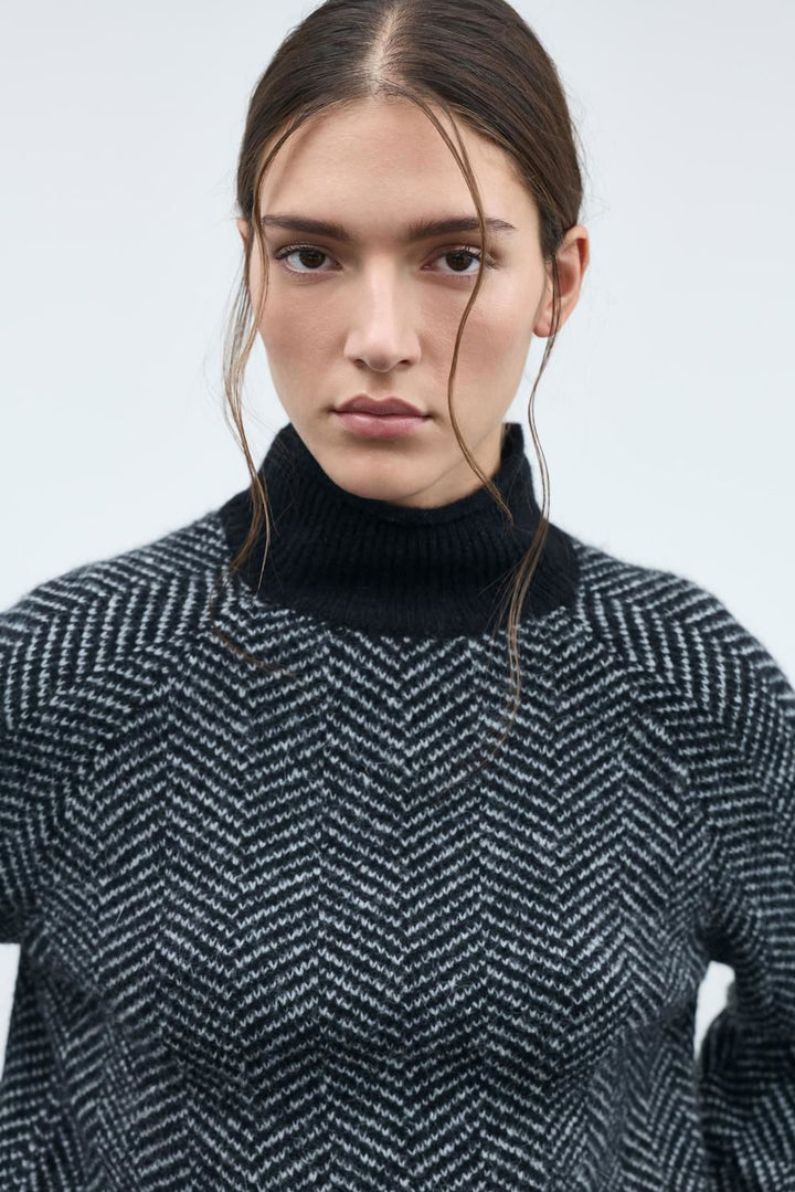 Vilory High Neck L/s Knit