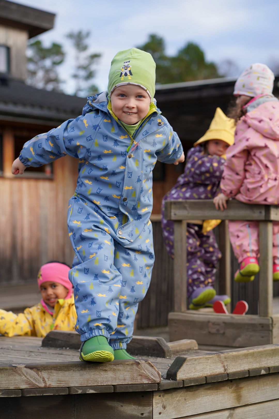 HELÅRS REGNDRESS HAGL SUPERHELT