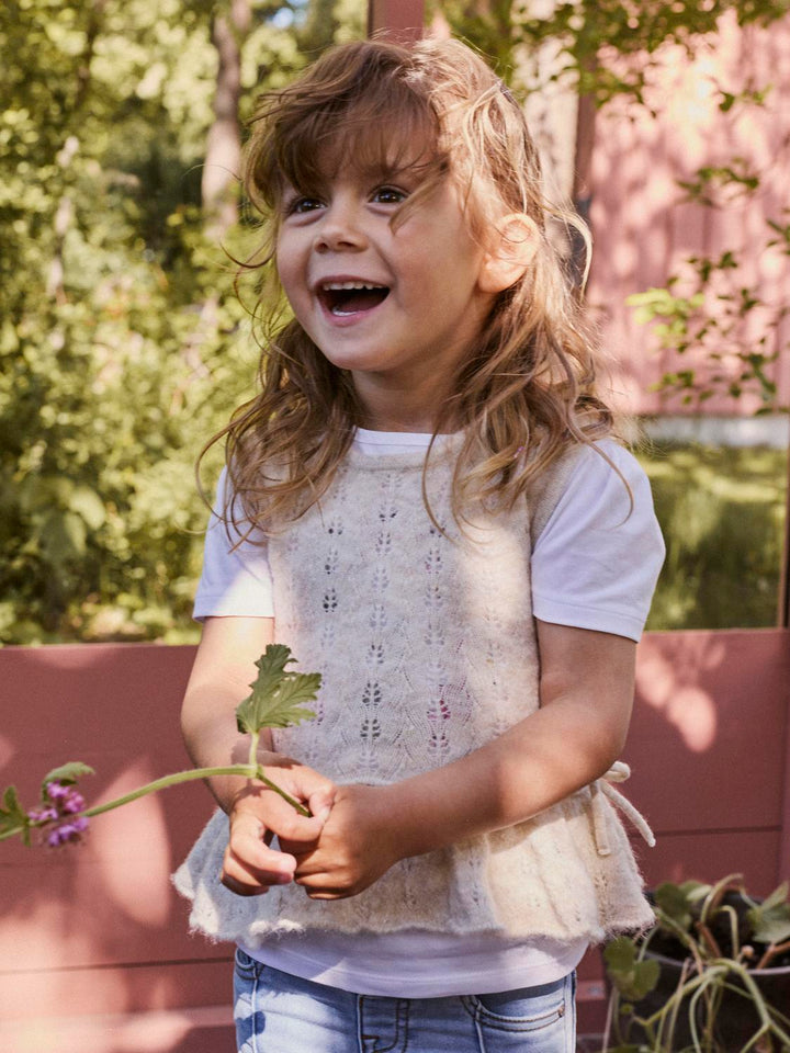 NMFDESTA STRKKET VEST