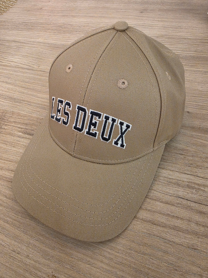 COLLEGE BASEBALL CAP