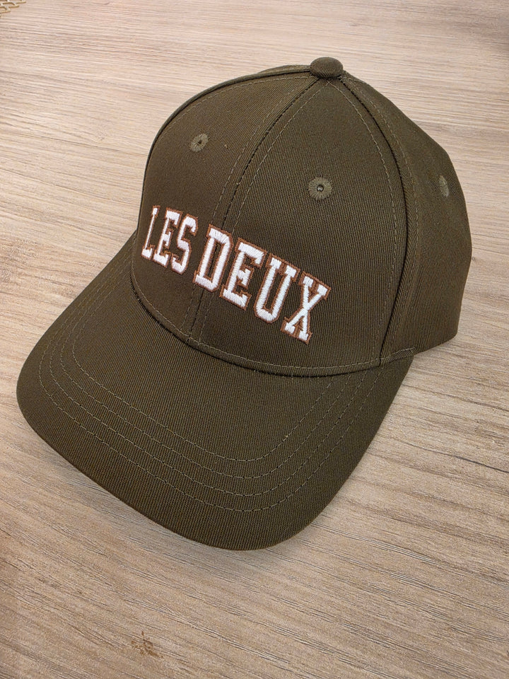 COLLEGE BASEBALL CAP