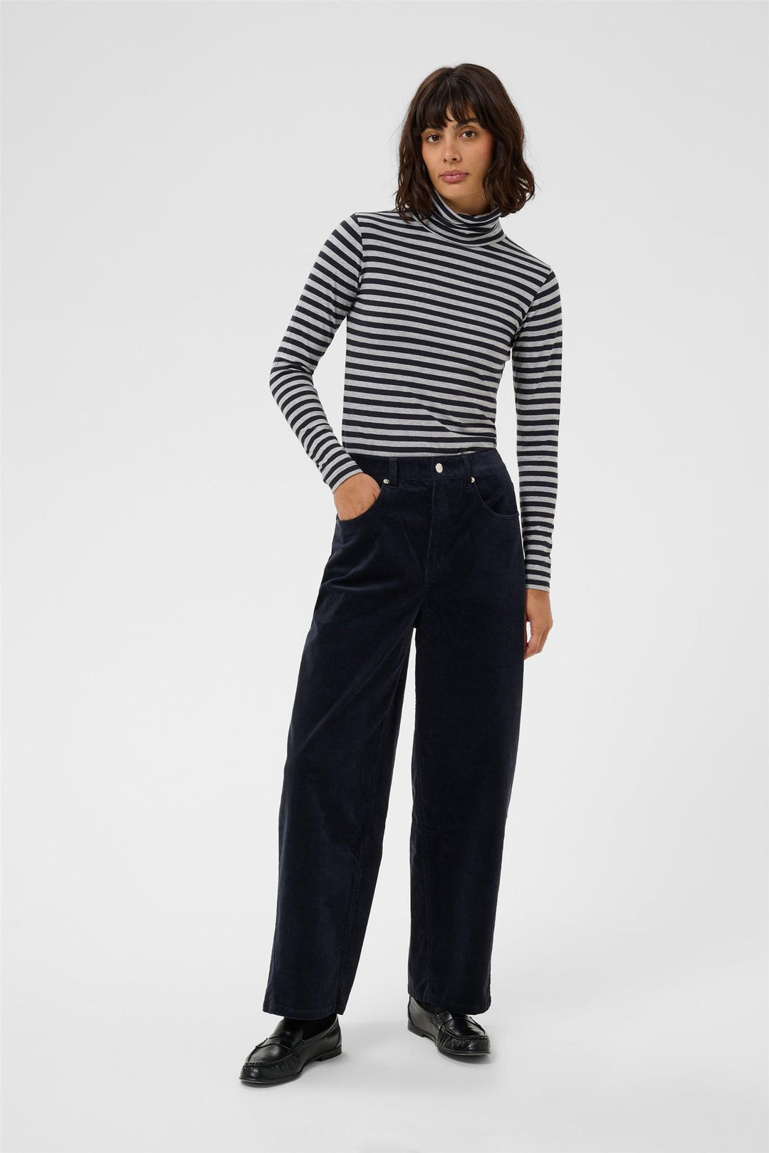 Adelenapw Jeans