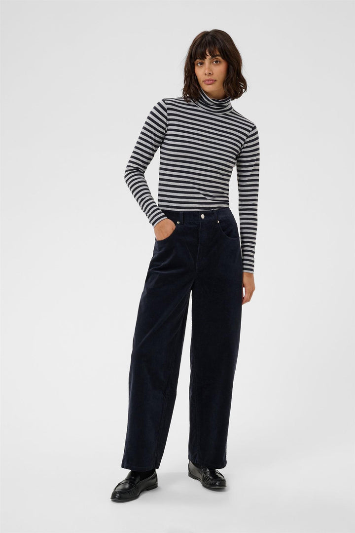 Adelenapw Jeans