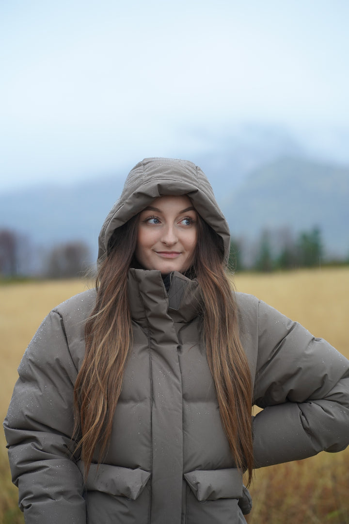 Besseggen Down Jacket