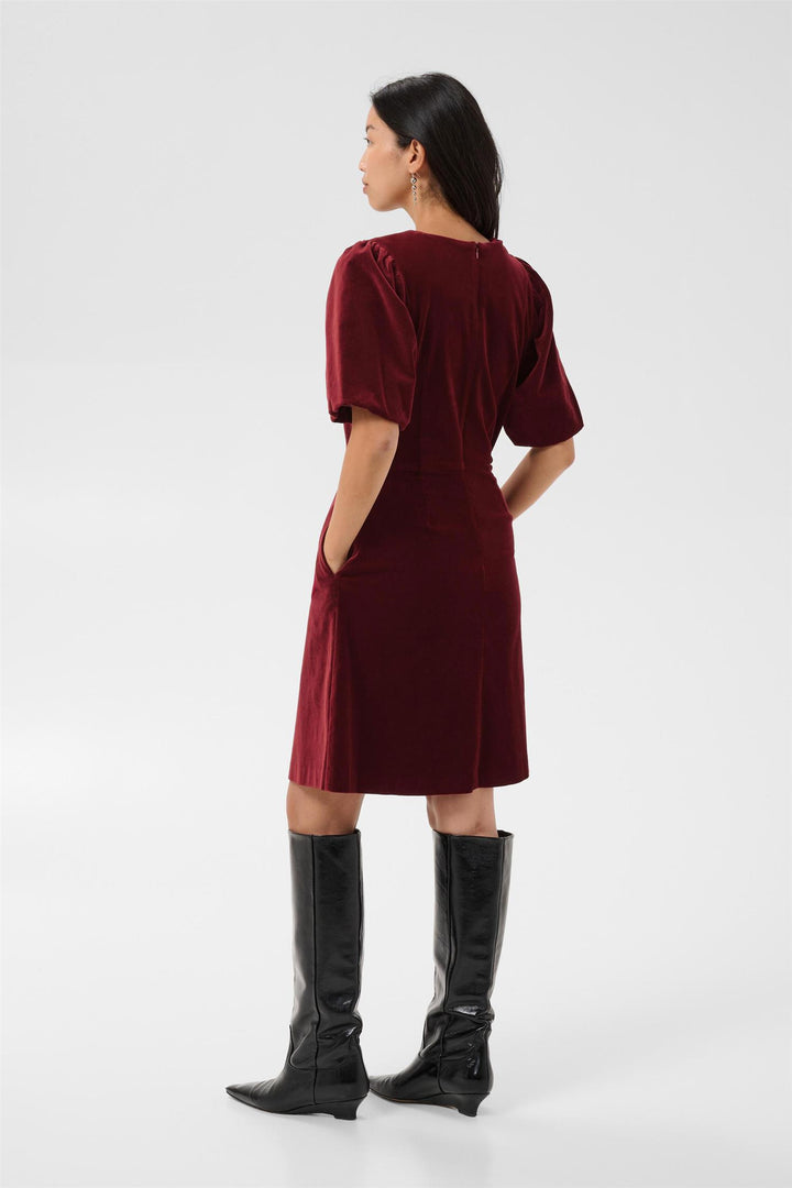 Daivapw Dress