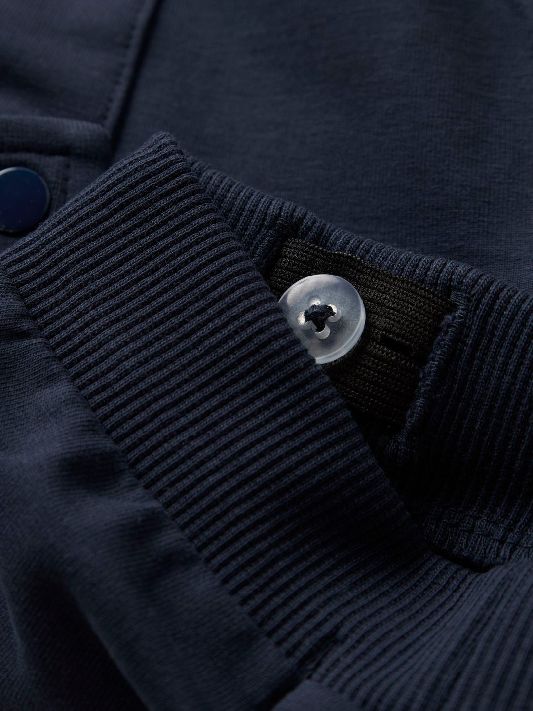 NBMFOKTAV JOGGEBUKSE