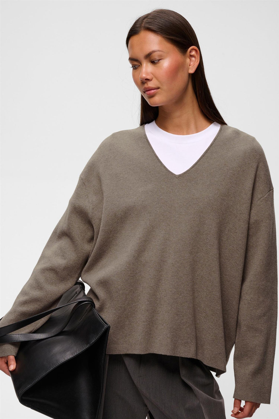 Tildaiw V-Neck