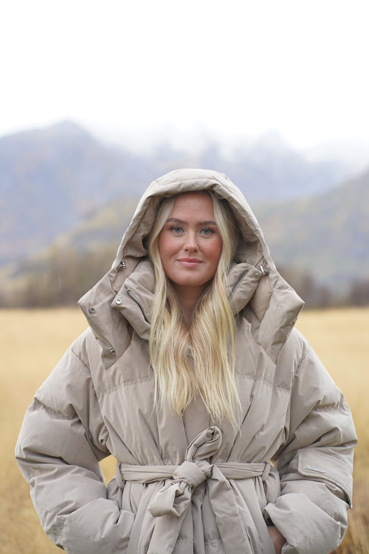 Steilia Brushed Down