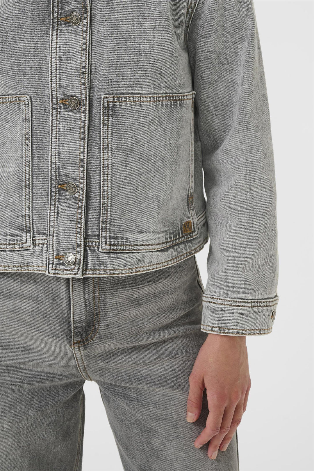 Nanasiw Denim Jacket