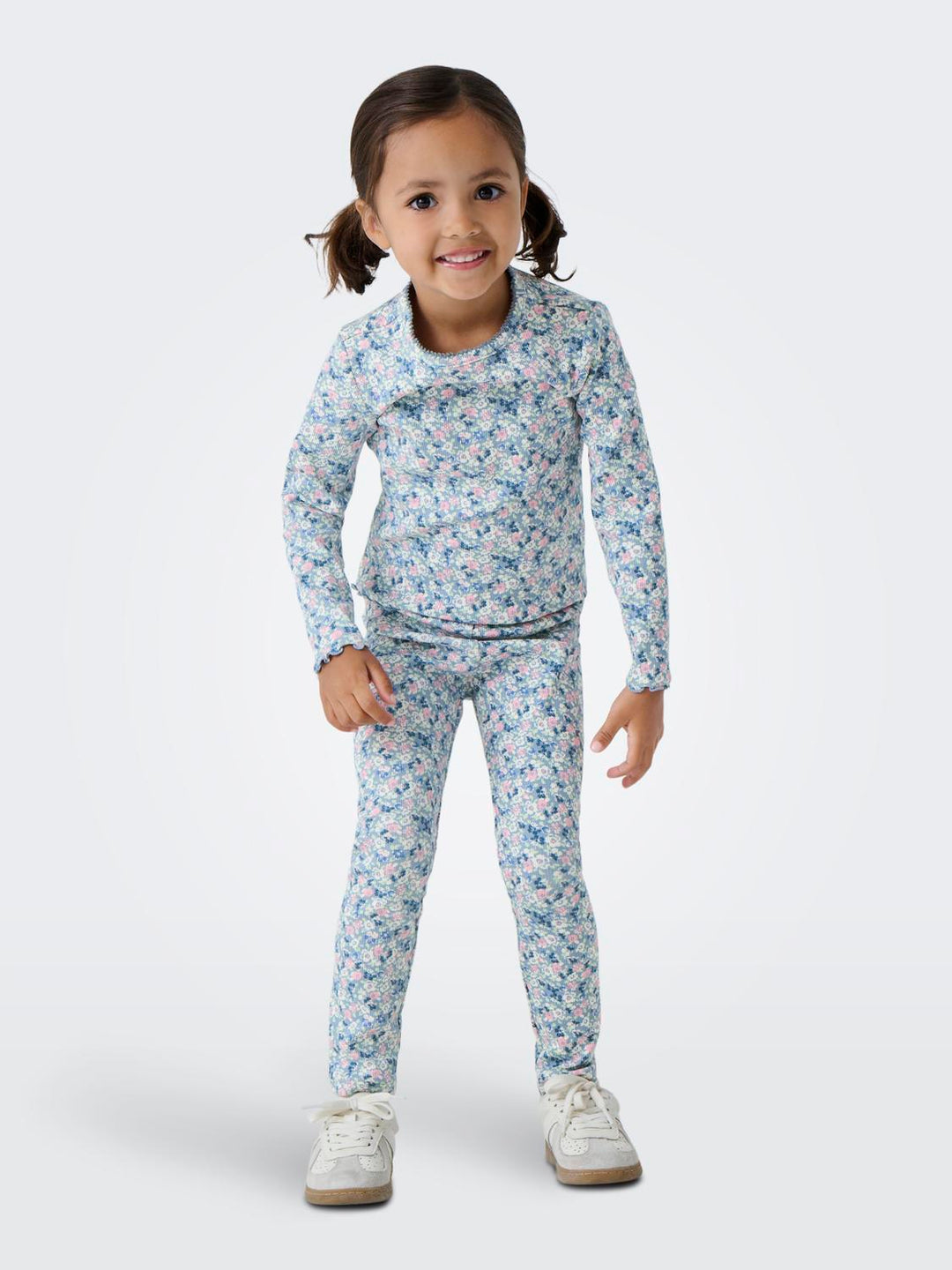 KMGTRINNY LIFE TOPP NOOS