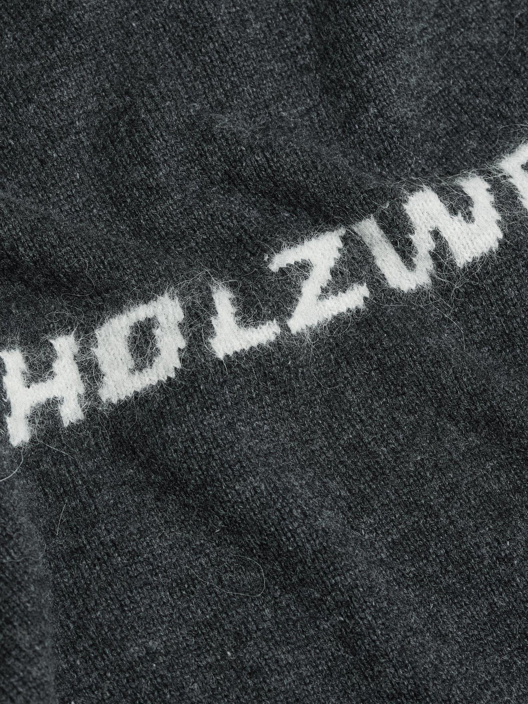 Holzweiler Fluffy Crew