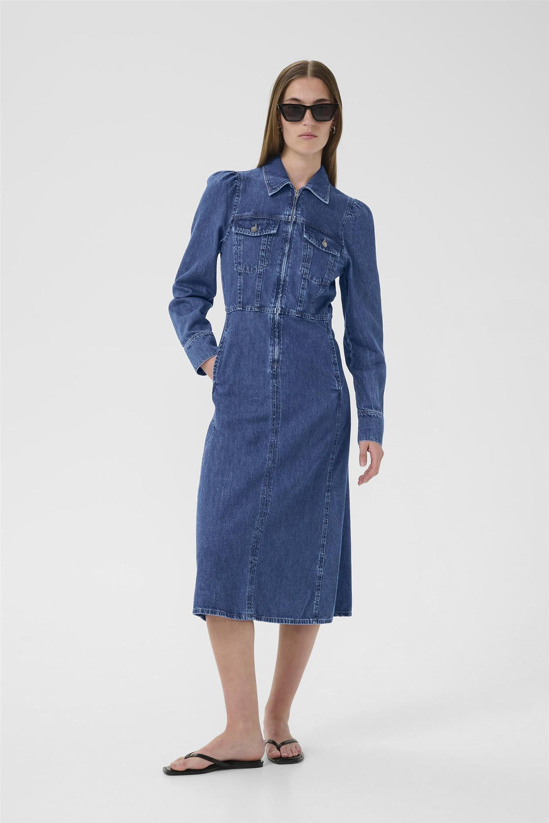 Naavaiw Dress