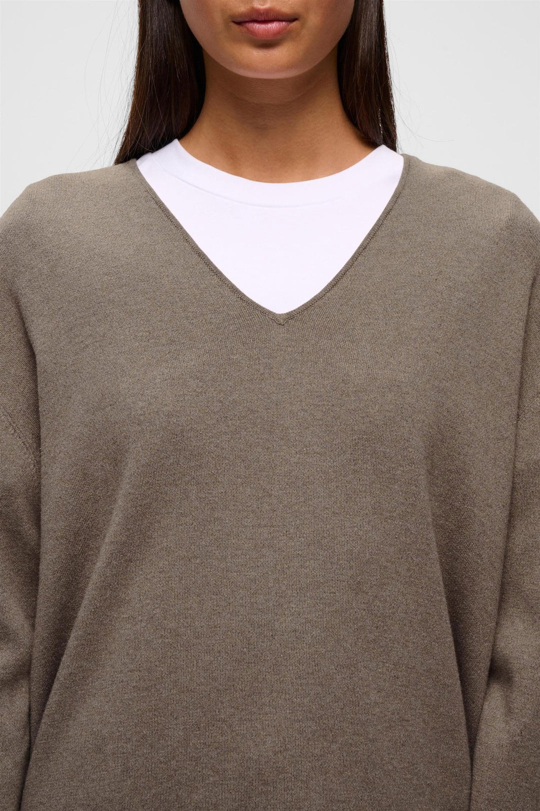 Tildaiw V-Neck