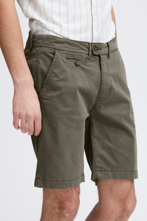 CFALLAN chino shorts