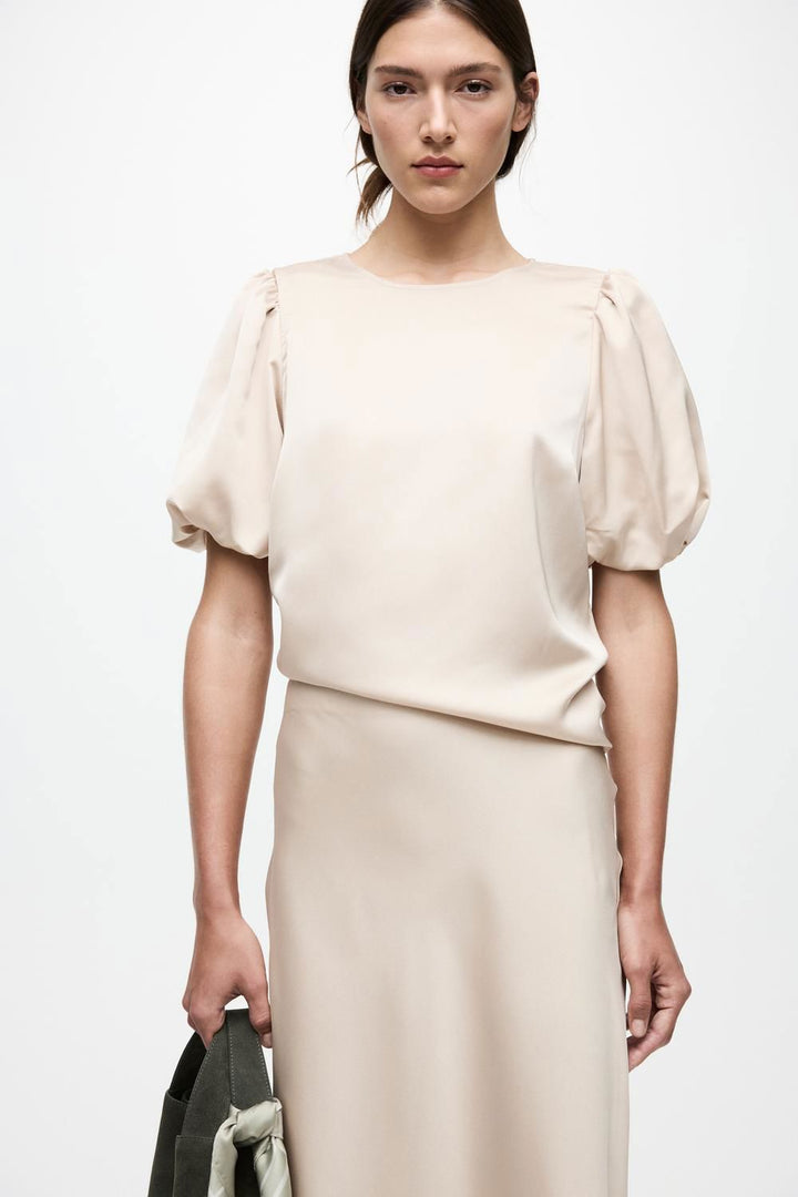 Viellette 2/4 Satin Puff Top - Noos