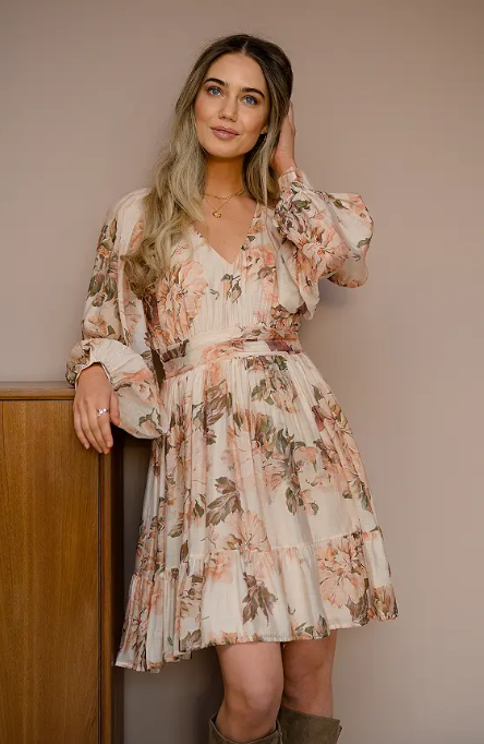 Fione Navina